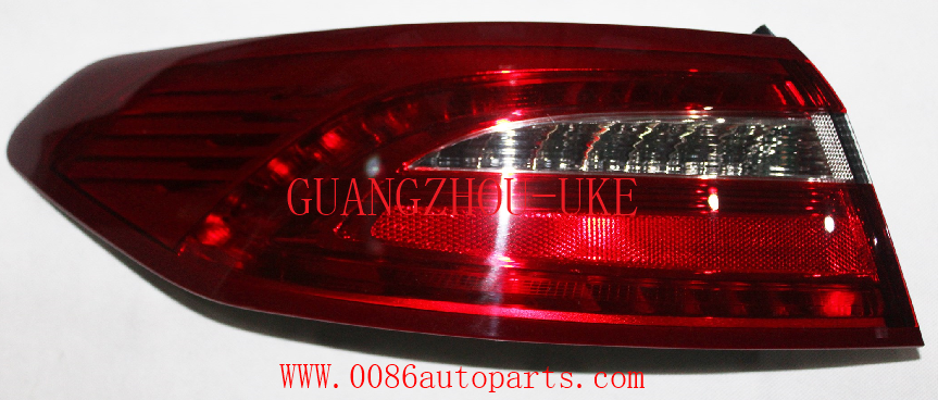 TAIL LAMP     -     131-1915R-A